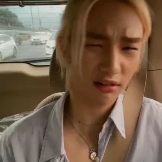 🥴