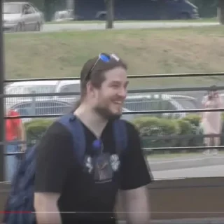 😀