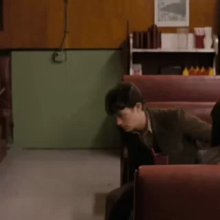 😐