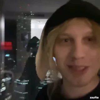 😁