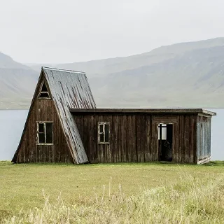 🏚️