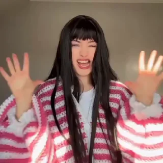 😈