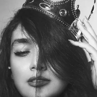 👑