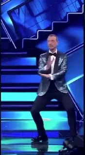 🕺