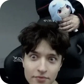 😳