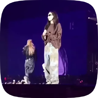 💋