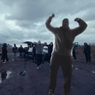 ✊