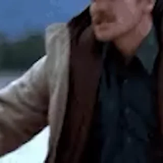 😠