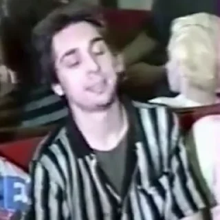 😐