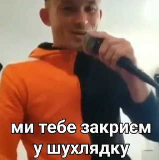 ⚰