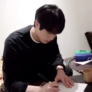 ✍️