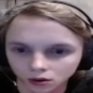 😐