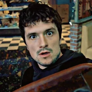 😨