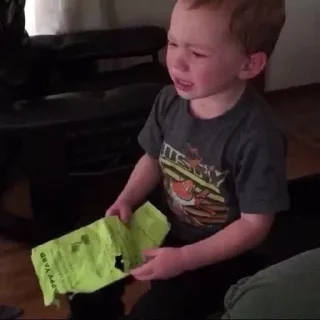 😭