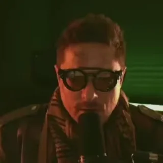 😬