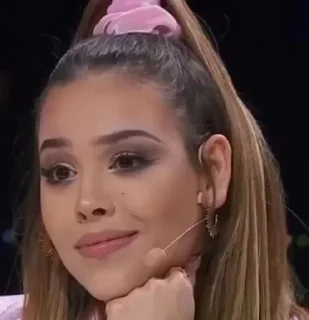 😐