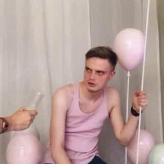 😐