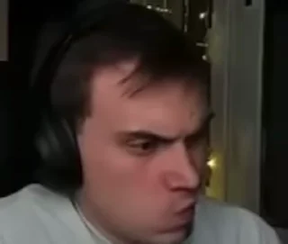🥴