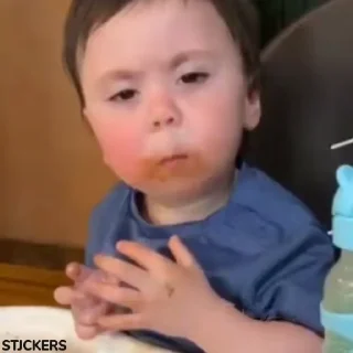 🥸
