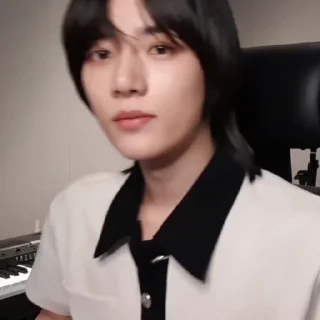 😶