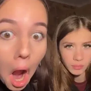 😝