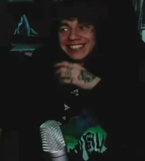 😁
