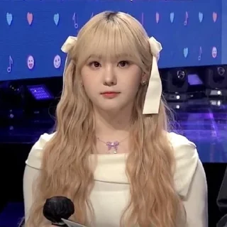 🤨