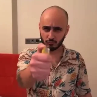 😂