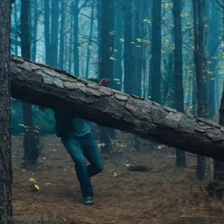 😨