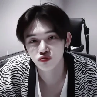 😙