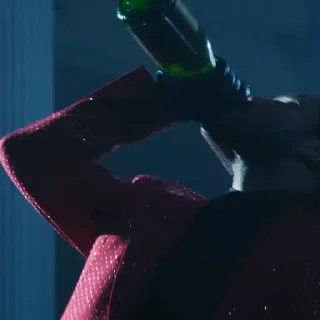 🍾