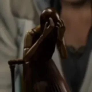 👩