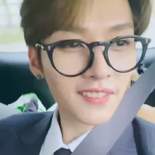 😝