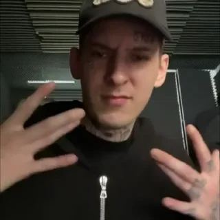 🥳