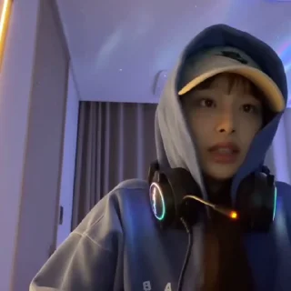 🗯