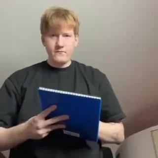 😱