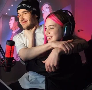 😝