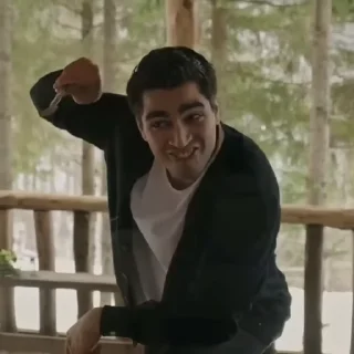🥴