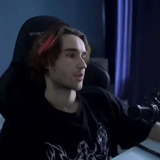 😔