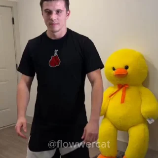 😡
