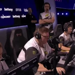 😁
