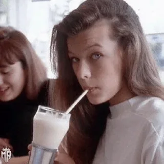 Mila Jovovich @stickersb2b