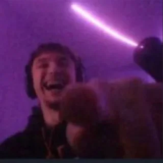 😂