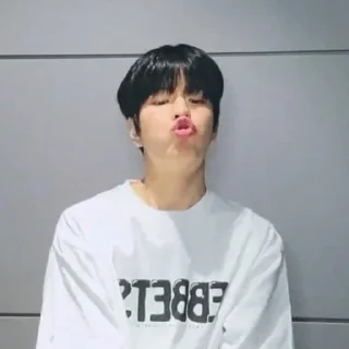💋