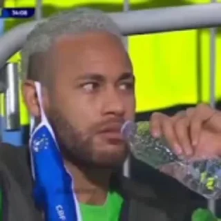 😐