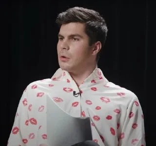🤨