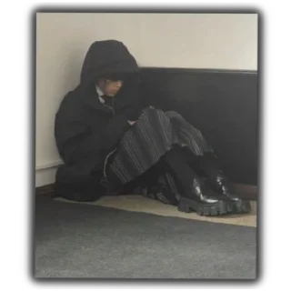 😔