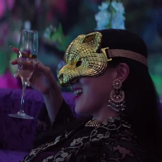 👑