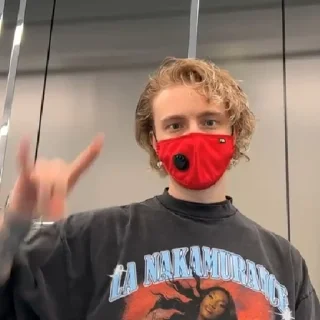 🤘