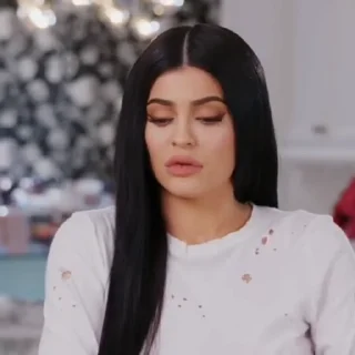 😐